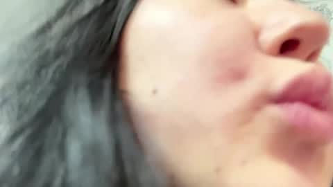 Snapshot of ameliya_kim chatting on 04-19-26, 09:17 Ameliya online show from 04-19-26, 09:17