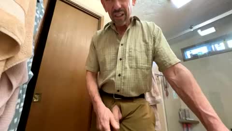 Snapshot of american_ron chatting on 02-20-26, 04:07 american_ron online show from 02-20-26, 04:07