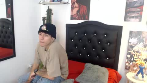 Snapshot of amethystshadow chatting on 05-16-26, 04:09 amethystshadow online show from 05-16-26, 04:09