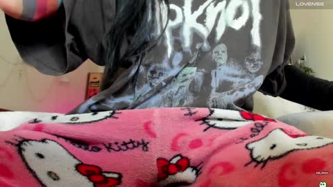 Snapshot of ami_sakurami chatting on 01-13-25, 05:55 Amaya online show from 01-13-25, 05:55