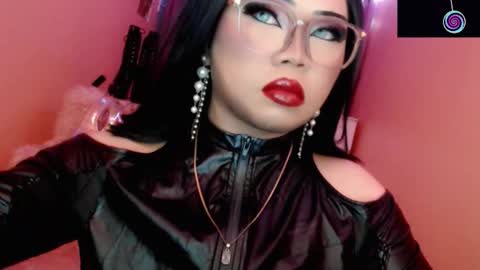 Queen Mireska online show from 02-25-26, 03:32