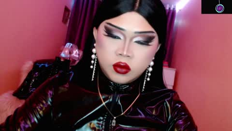 Queen Mireska online show from 06-01-26, 12:51