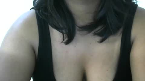 Snapshot of amichouu chatting on 11-26-25, 09:54 amichouu online show from 11-26-25, 09:54