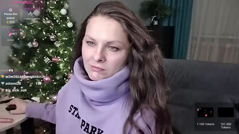 Snapshot of amilafran chatting on 12-18-24, 02:17 Mila online show from 12-18-24, 02:17