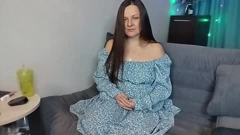 Snapshot of amilafran chatting on 02-02-25, 12:02 Mila online show from 02-02-25, 12:02