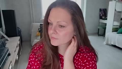 Snapshot of amilafran chatting on 11-13-25, 07:51 Mila online show from 11-13-25, 07:51