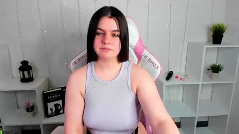 Snapshot of amilia_may chatting on 05-22-26, 09:26 amilia_may online show from 05-22-26, 09:26