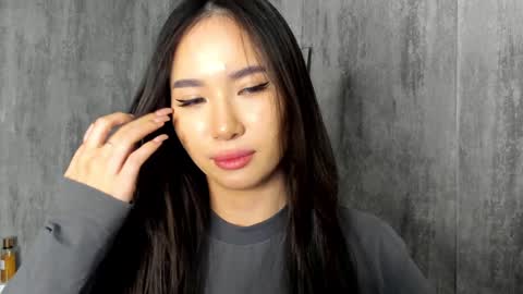 Amina online show from 12-07-24, 01:18