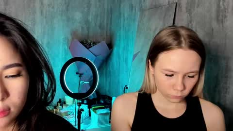 Amina online show from 02-22-25, 10:20