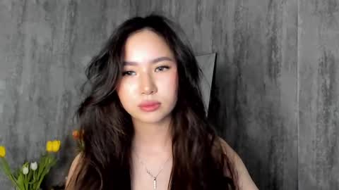 Amina online show from 03-10-25, 12:15