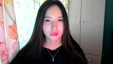 Amina online show from 11-24-25, 07:41