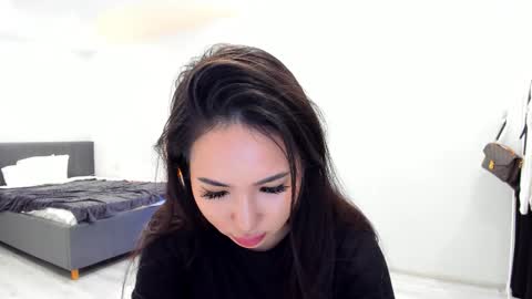 Amina online show from 02-16-26, 02:02