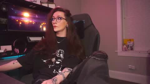   Am-er-in online show from 10-24-25, 01:57