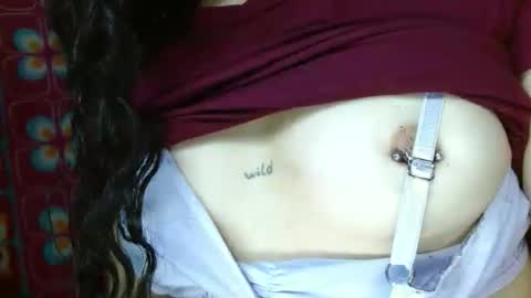 Snapshot of amitlu_ chatting on 09-12-25, 10:43 amitlu_ online show from 09-12-25, 10:43