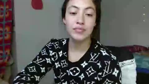 Snapshot of amitlu_ chatting on 09-23-25, 06:33 amitlu_ online show from 09-23-25, 06:33