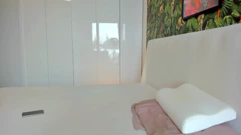 Amy online show from 09-10-25, 09:53