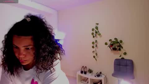 Amelya online show from 10-13-25, 07:25