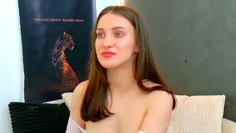 Snapshot of ammirra_a chatting on 04-07-26, 11:10 Amira online show from 04-07-26, 11:10