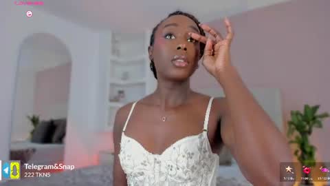 Snapshot of ammy_brown_ chatting on 06-14-26, 08:00 AMMY online show from 06-14-26, 08:00