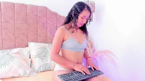 Ammy Nova online show from 01-11-25, 08:21