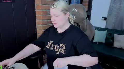 Snapshot of ammy_soon chatting on 07-07-26, 01:19 Ammy Soon online show from 07-07-26, 01:19