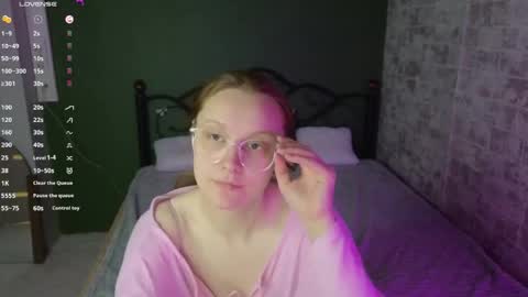 Snapshot of ammywink chatting on 05-27-26, 01:24 Ammy online show from 05-27-26, 01:24