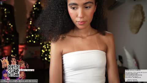 Snapshot of amnie_ chatting on 01-10-25, 10:50 RETURN 30TH 100 explicit on online show from 01-10-25, 10:50