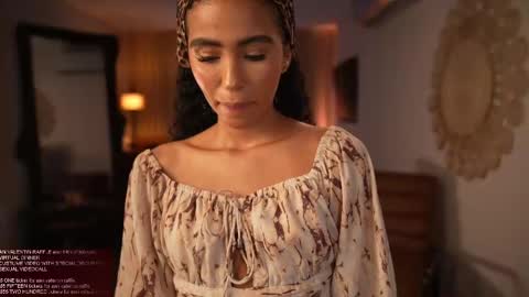 Snapshot of amnie_ chatting on 02-10-25, 10:40 RETURN 30TH 100 explicit on online show from 02-10-25, 10:40