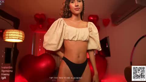 Snapshot of amnie_ chatting on 02-18-25, 10:03 RETURN 30TH 100 explicit on online show from 02-18-25, 10:03