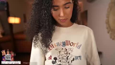 Snapshot of amnie_ chatting on 03-05-25, 10:33 RETURN 30TH 100 explicit on online show from 03-05-25, 10:33