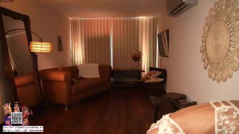 Snapshot of amnie_ chatting on 03-10-25, 09:18 RETURN 30TH 100 explicit on online show from 03-10-25, 09:18