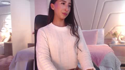 Snapshot of amonet_x chatting on 12-16-24, 06:21 Sophi online show from 12-16-24, 06:21