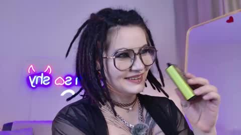 Snapshot of amorefae chatting on 05-12-26, 01:03 amore online show from 05-12-26, 01:03