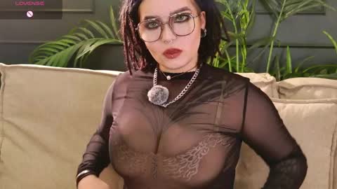 Snapshot of amorefae chatting on 05-14-26, 12:17 amore online show from 05-14-26, 12:17