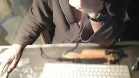 amslave4f online show from 02-12-26, 09:15