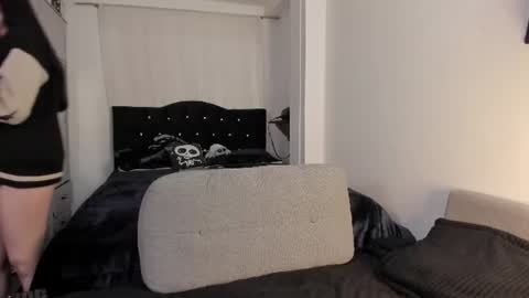 Snapshot of amy_aloqua chatting on 06-14-26, 05:48 Amy online show from 06-14-26, 05:48