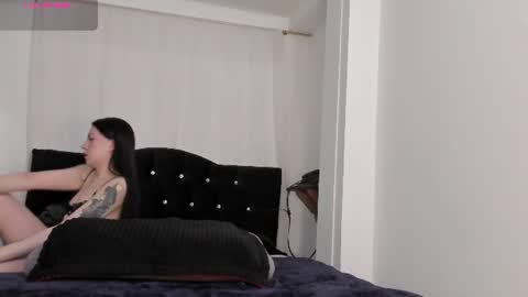 Snapshot of amy_aloqua chatting on 07-19-26, 06:00 Amy online show from 07-19-26, 06:00