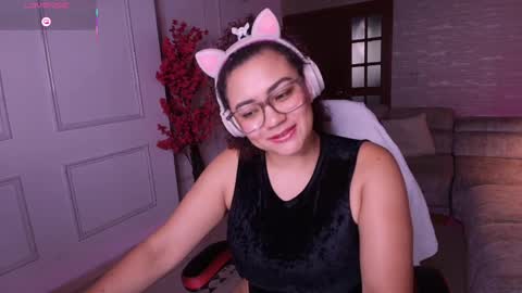 Amy online show from 04-06-26, 11:49