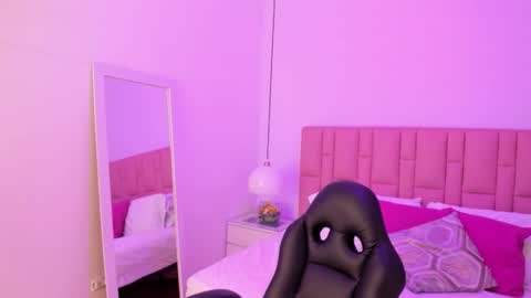 Aleja   online show from 01-12-26, 01:33