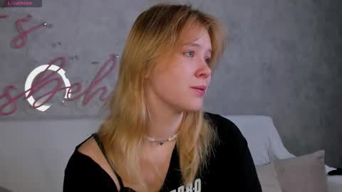 Snapshot of amy_kimberlly chatting on 09-24-25, 12:14 Amy online show from 09-24-25, 12:14