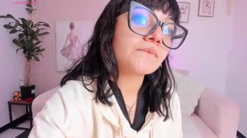 Snapshot of amy_lit chatting on 09-20-25, 11:55 Hello I am Allison Welcome to my room and let is have a good time together whith me online show from 09-20-25, 11:55