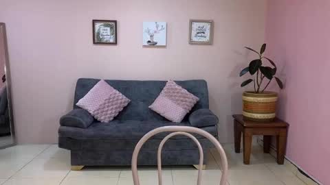 Amy online show from 09-19-25, 07:47