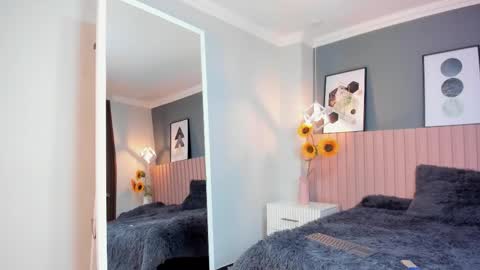 Snapshot of amy_miller2 chatting on 09-10-25, 12:16 Amy online show from 09-10-25, 12:16