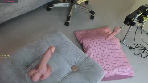 Snapshot of amy_queen7 chatting on 01-31-25, 08:11 Help me reach 150 likes online show from 01-31-25, 08:11