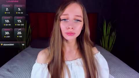 Snapshot of amy_vayne chatting on 09-27-25, 08:36 Amy online show from 09-27-25, 08:36