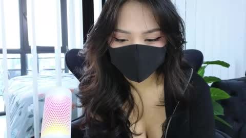 Snapshot of amyalwayshere chatting on 01-24-25, 04:48 girl next door named Amy online show from 01-24-25, 04:48