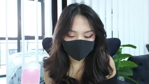 Snapshot of amyalwayshere chatting on 01-25-25, 04:45 girl next door named Amy online show from 01-25-25, 04:45