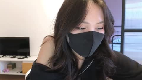 Snapshot of amyalwayshere chatting on 02-10-25, 01:44 girl next door named Amy online show from 02-10-25, 01:44