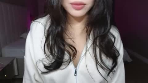 Snapshot of amyalwayshere chatting on 09-23-25, 06:00 girl next door named Amy online show from 09-23-25, 06:00