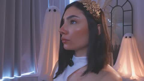 Amy Armstrong online show from 10-29-25, 08:21